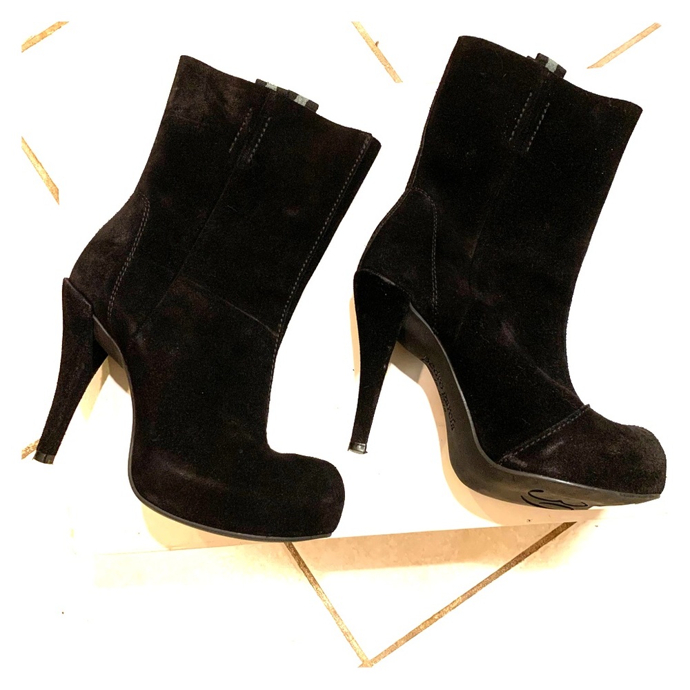 Pedro Garcia black suede boots.